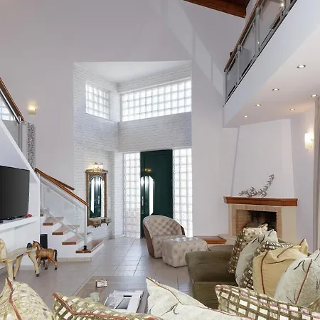 Superb Villa,with Amazing Seaviews & Huge Pool!