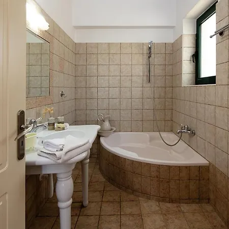 Superb Villa,with Amazing Seaviews & Huge Pool! *